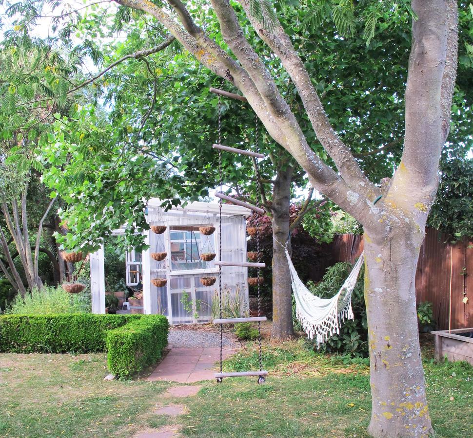 AmberleyThe Old Vicarage Studio住宿加早餐旅馆 外观 照片